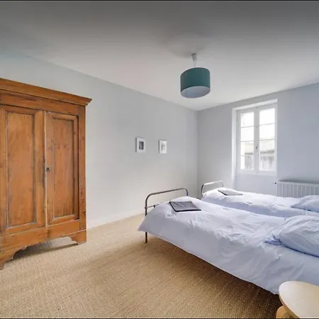 Les Deux Magnolias Holiday home *